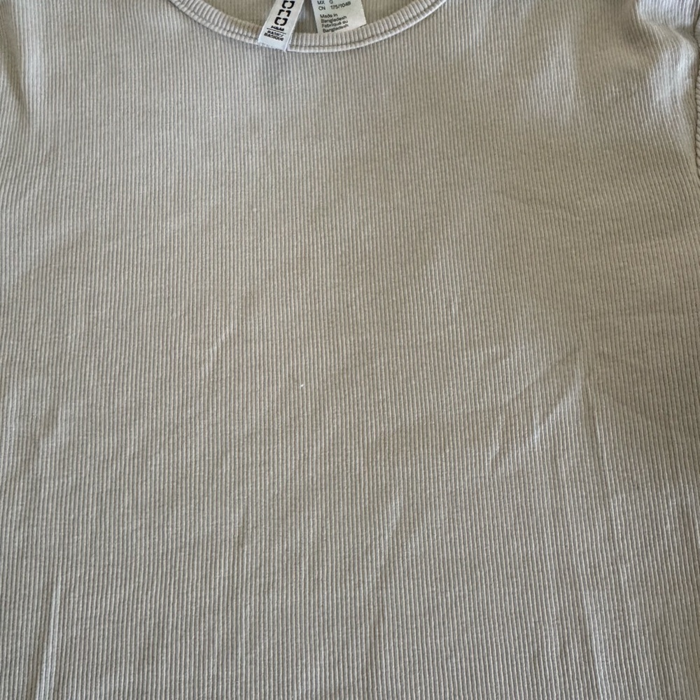 H&M Beige Ribbed Tee - Picture 2 of 3